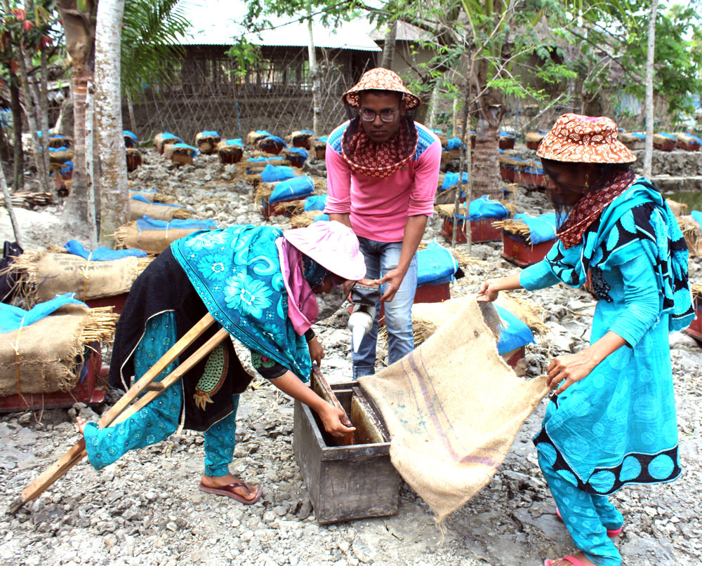 Inclusive Microfinance